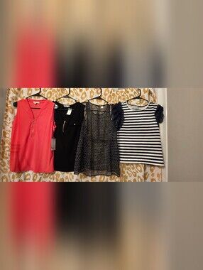Bundle Of NWT Women’s Tops ( Size Mediums)